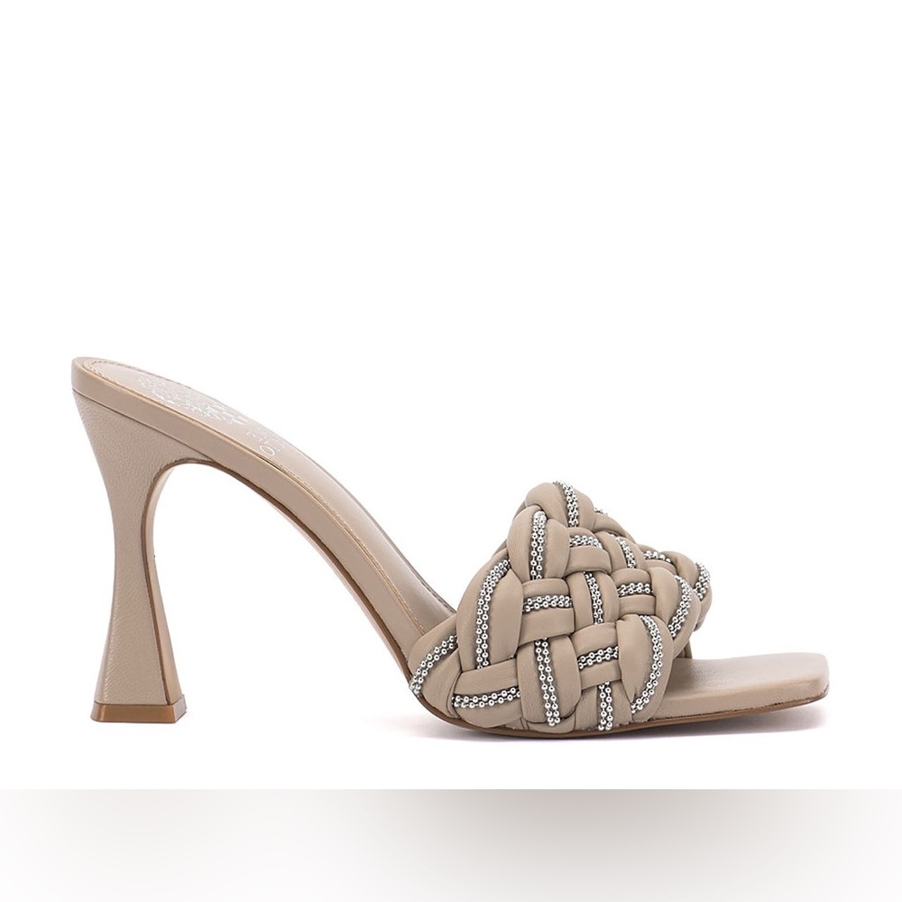 VINCE CAMUTO- RAYLEY HEELS